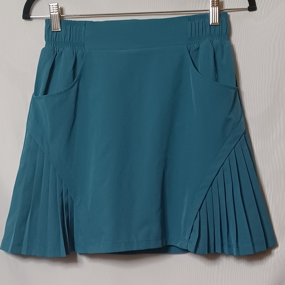 Mondetta Outdoor Project Womens Blue Pleated Sides Mini Golf Skort. XS/TP